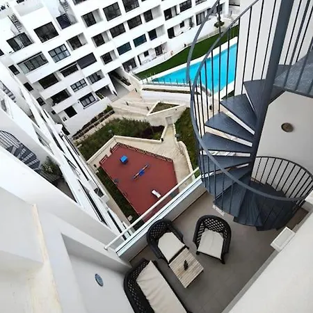 Apartment Terrace, Parking & Pool Estepona