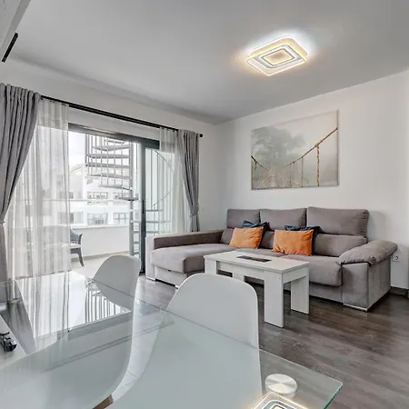 Terrace, Parking & Pool Apartment
